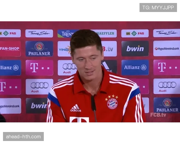 莱万多夫斯基告别拜仁慕尼黑，传奇射手新征程引发关注