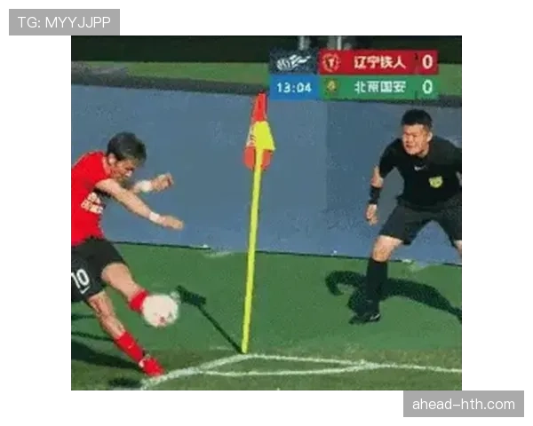 故意回传门将为何不判犯规?规则拆解守门员接球禁区限制 故意回传门将为何不判犯规?规则拆解守门员接球禁区限制